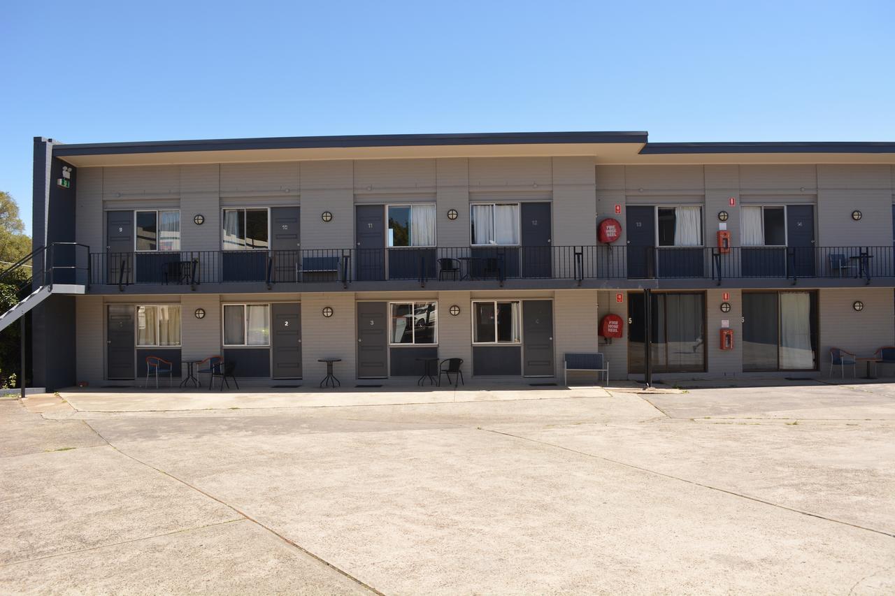 Commercial Hotel Motel Литгоу Экстерьер фото