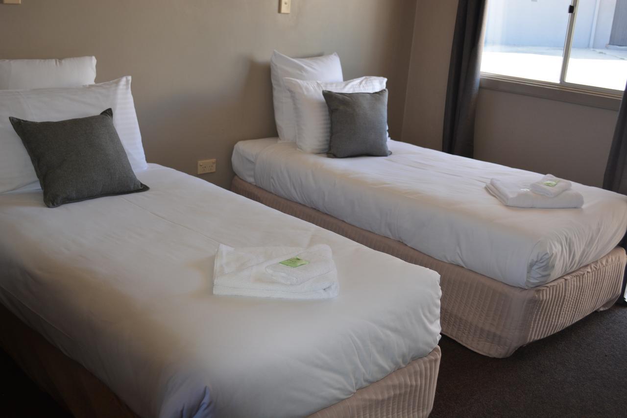 Commercial Hotel Motel Литгоу Экстерьер фото